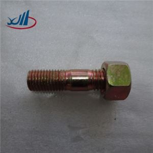 中国重汽47mm带螺母螺栓