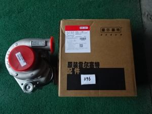 中国重汽原装D12涡轮增压器(VG1246110020)